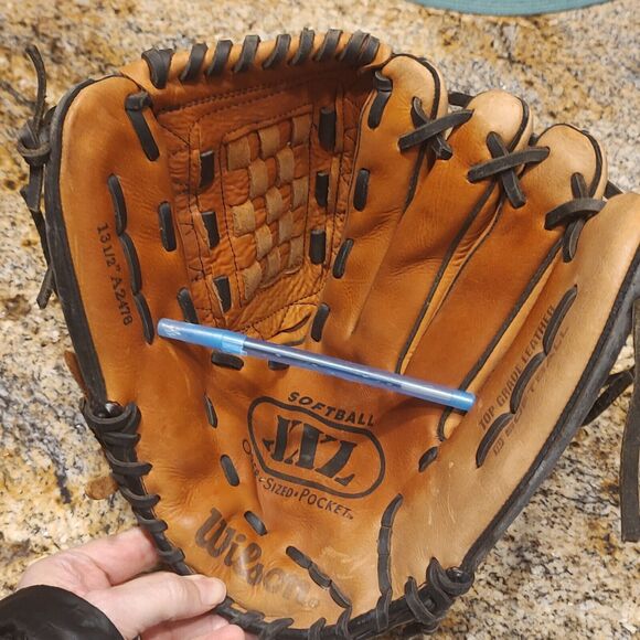 Wilson Softball A2478 XXL Over Sized Pocket 13.5" Baseball Glove Brown Leather - Picture 5 of 16
